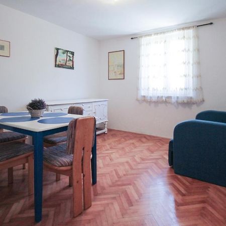 Apartment La Traviata With Parking Rovinj Exterior photo